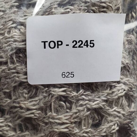 Vanity Women’s Medium Tan Knit Cardigan Fringe Hem Open Front Sweater USA Made - Picture 7 of 7